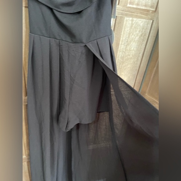NWT Short Jumpsuit with Train. - Picture 4 of 8